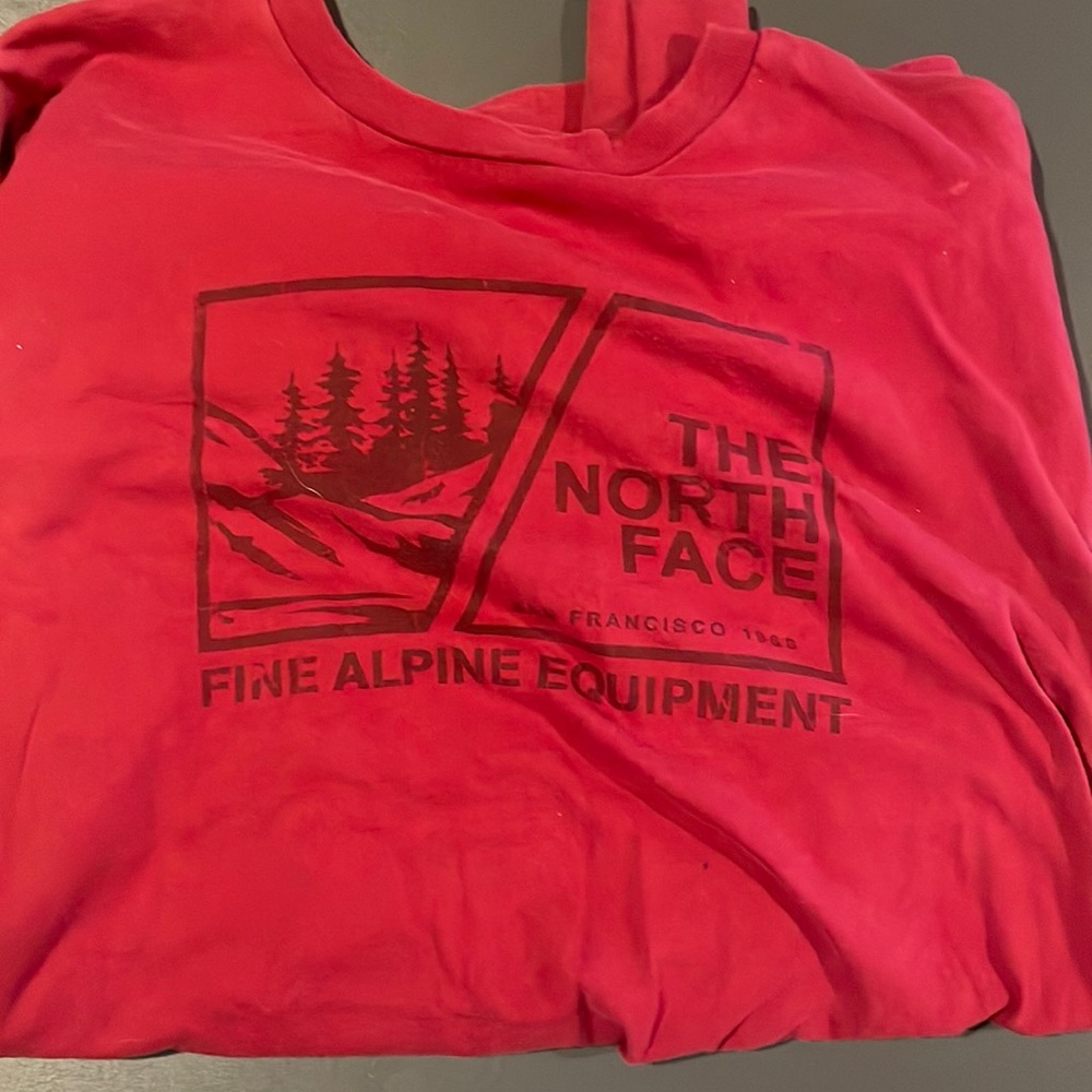 Men’s long sleeve shirt